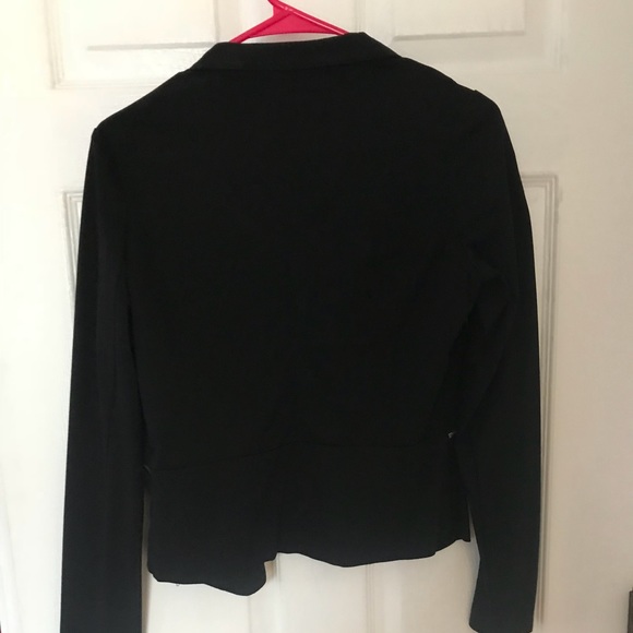 Black fitted Blazer. - Picture 2 of 3